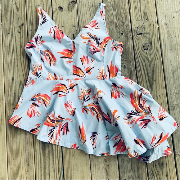 Lane Bryant Tops - Lane Bryant V Neck Floral Asymmetrical Tank Sz 18